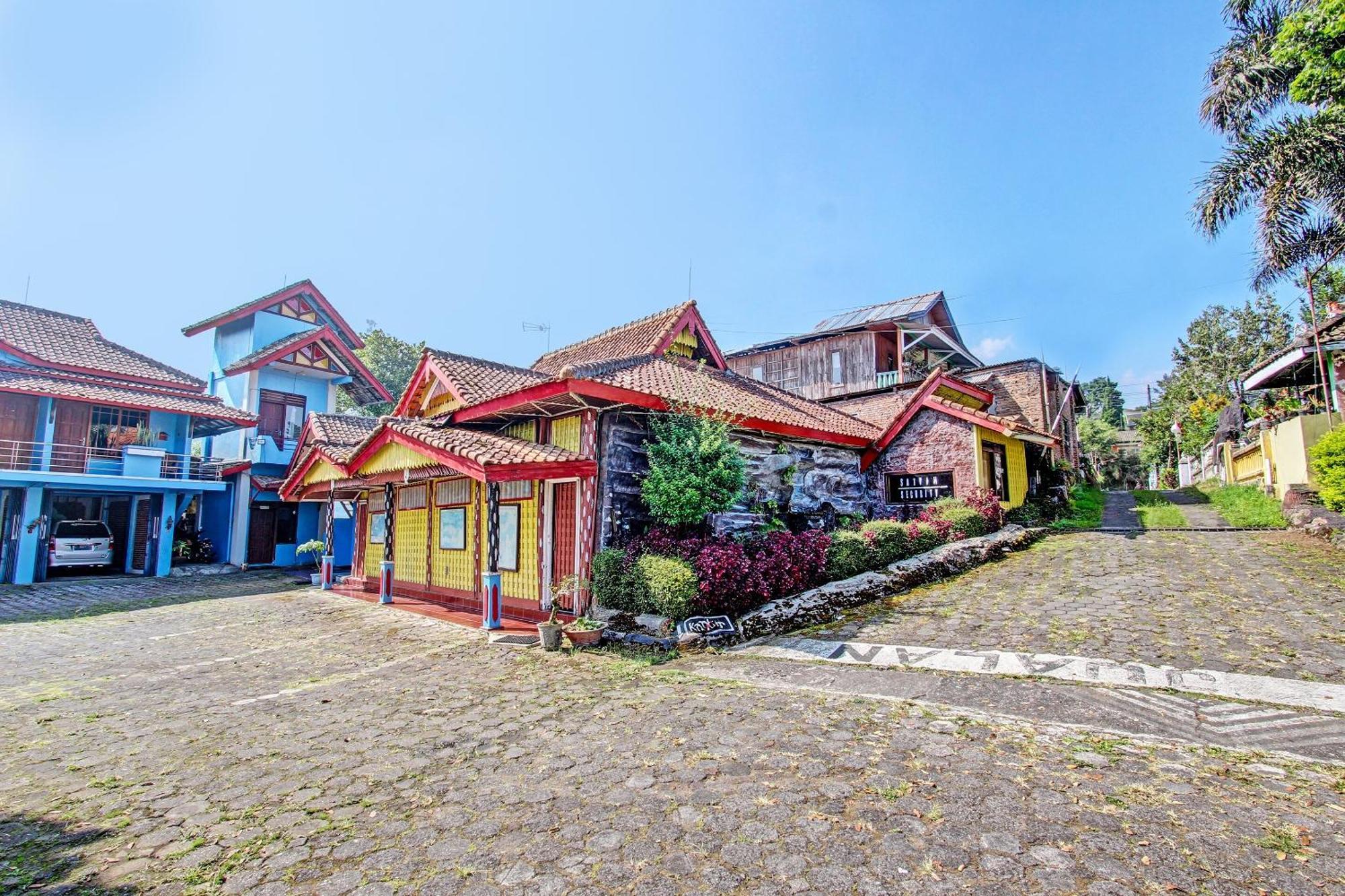 Capital O 91644 Loka Hause Hotel Salatiga Eksteriør billede