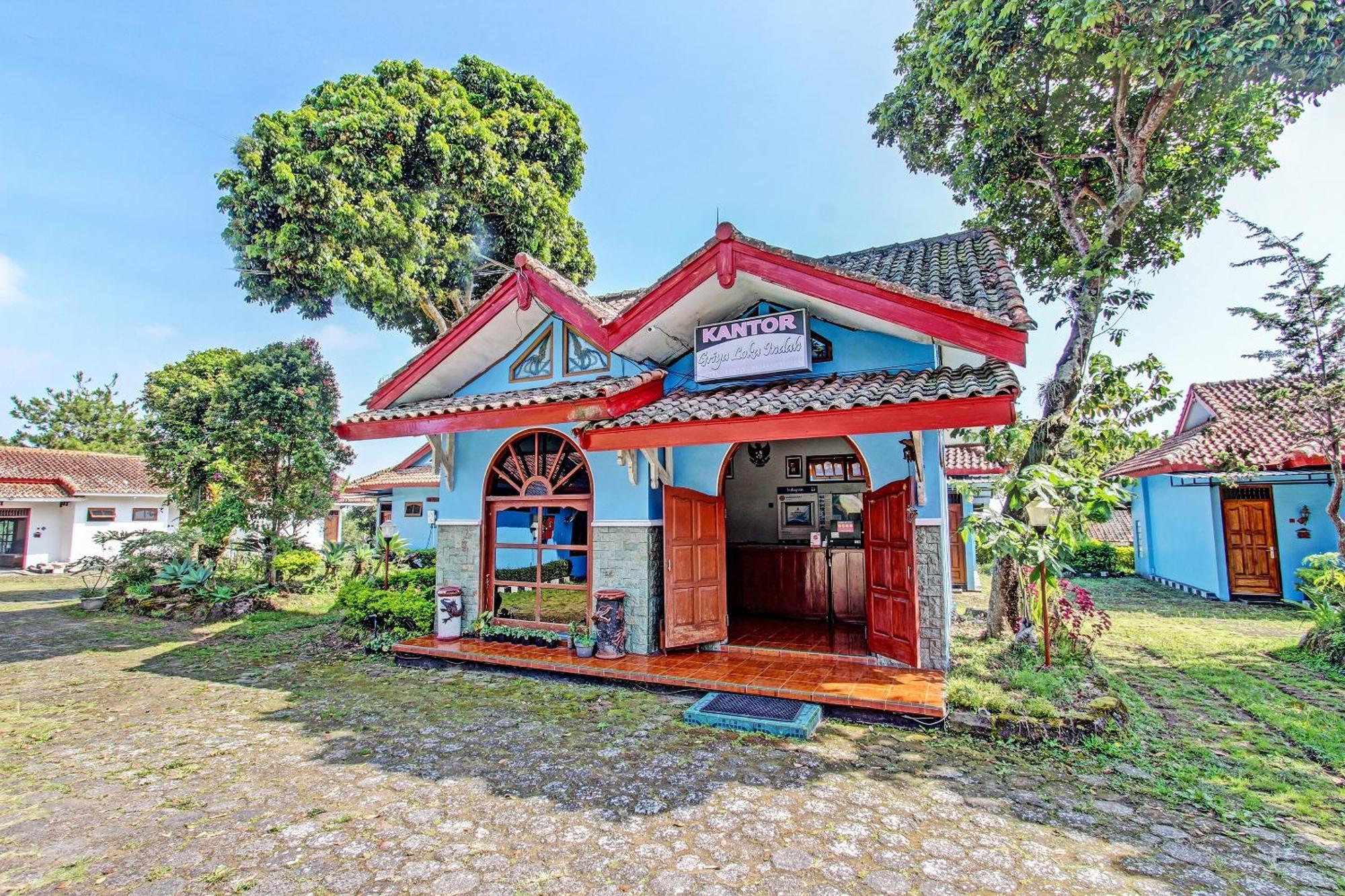 Capital O 91644 Loka Hause Hotel Salatiga Eksteriør billede